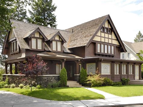 tudor building|pictures of tudor style houses.